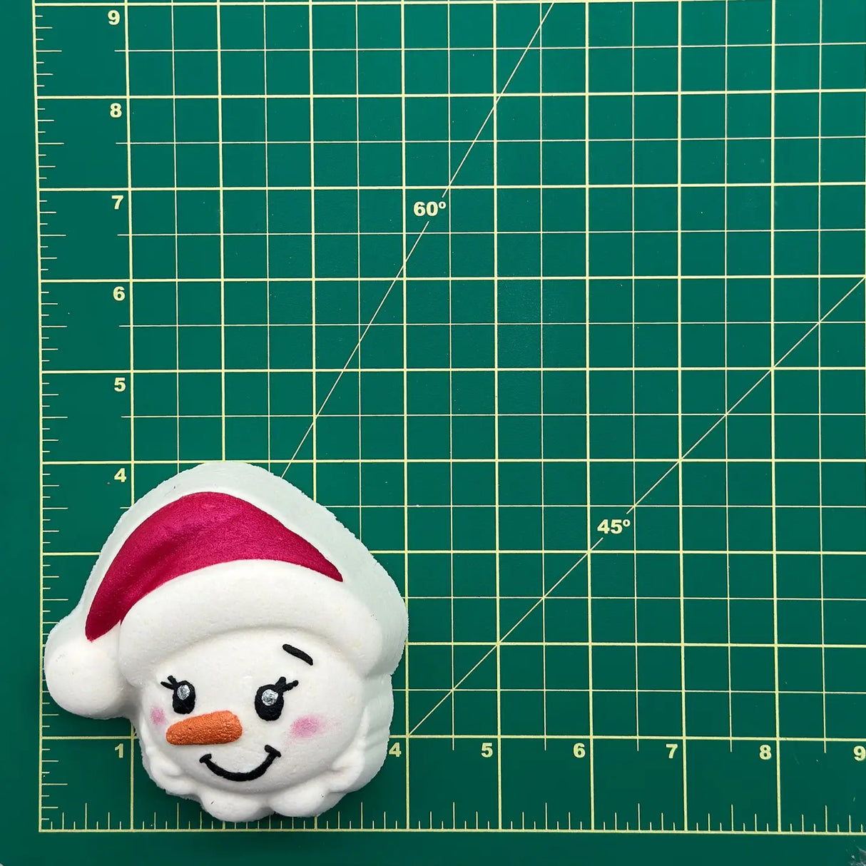 Badekugel handgemacht Weihnachten Schneemannskopf mit Mütze