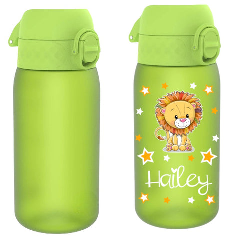 trinkflasche kinder, trinkflasche kinder personalisiert, trinkflasche kinder mit name, trinkflasche kinder auslaufsicher, trinkflasche kinder leicht, trinkflasche kinder grün, trinkflasche kinder bedruckt, trinkflasche kinder beschriftet, trinkflasche, trinkflasche grün, trinkflasche personalisiert, trinkflasche kaufen, trinkflasche kinder unterwegs, trinkflasche kinder kindergarten, trinkflasche kinder ohne strohhalm, trinkflasche kinder ab 3 Jahren, trinkflasche kinder kaufen,schweiz, trinkflasche löwe