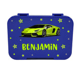 lunchbox junge, lunchbox auto, lunchbox personalisiert, lunchbox kinder personalisiert, lunchbox leicht, lunchbox unterteilt, lunchbox kinder unterteilt, lunchbox bechriftet, znünibox auto, znünibox bedruckt, znünibox personalisiert schweiz, znünibox beschriftet, uv druck, lunchbox blau, znünibox blau, yumbox, yumbox personalisiert, baurelia box